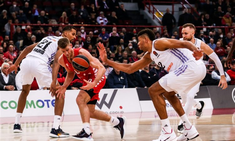 Olympiacos v derbiju boljši od Real Madrida