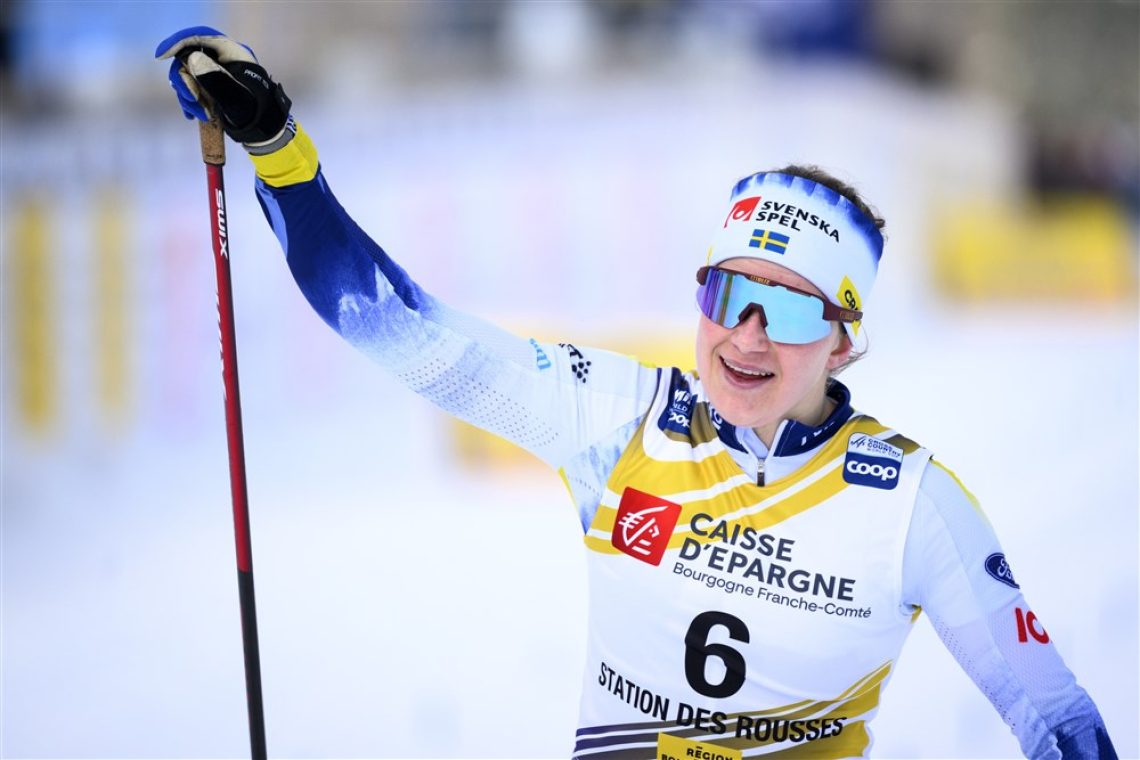 Ebba Andersson do zlate kolajne v skiatlonu, Eva Urevc 23.