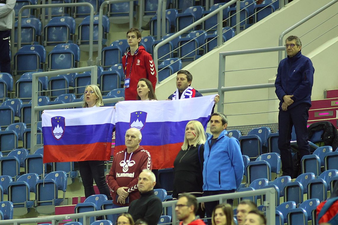 Slovenke na prvi tekmi v kvalifikacijah za SP opravile levji delež