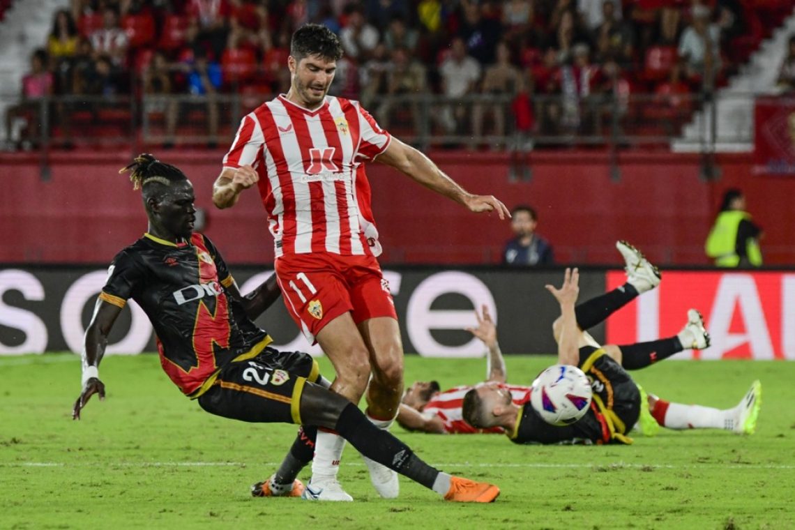 Uvodne zmage v La Ligi Rayo Vallecanu in Valencii