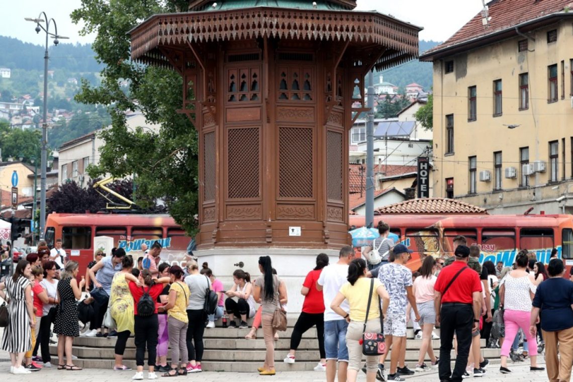 Zakaj se Sarajevo deli na dva dela?