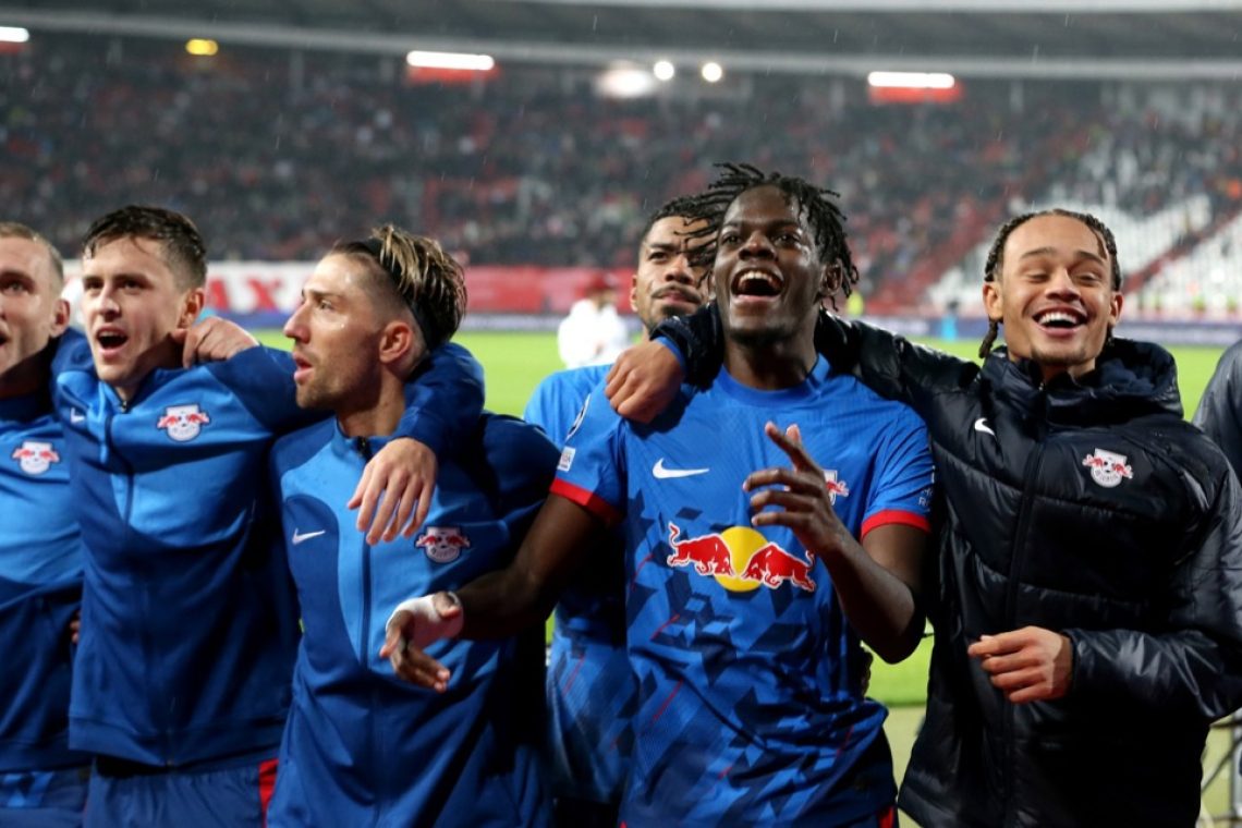Leipzig prehitel Borussio, Bayer izenačil Bayernov rekord