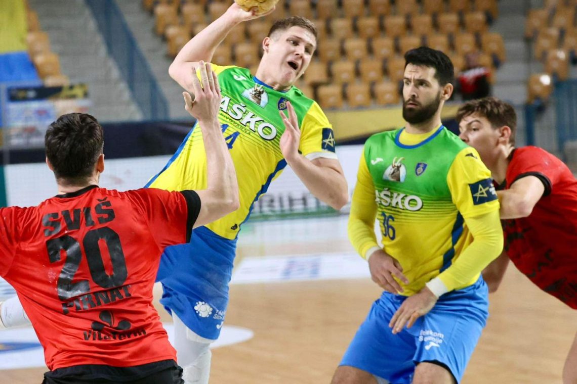 Rokometaši Celja Pivovarne Laško so premagali Sviš Ivančno Gorico s 40:28