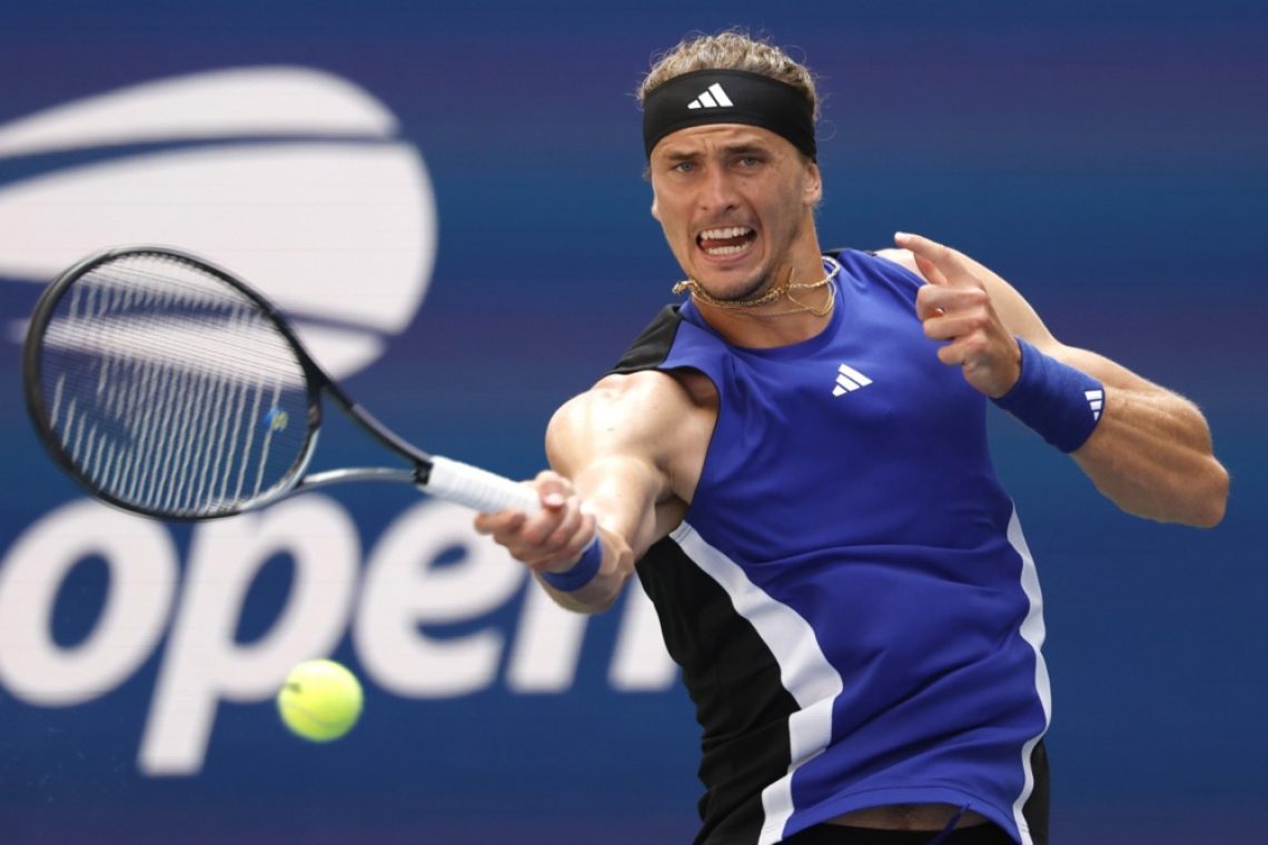 Zverev na OP ZDA uspešno čez drugo oviro, naprej tudi Zheng