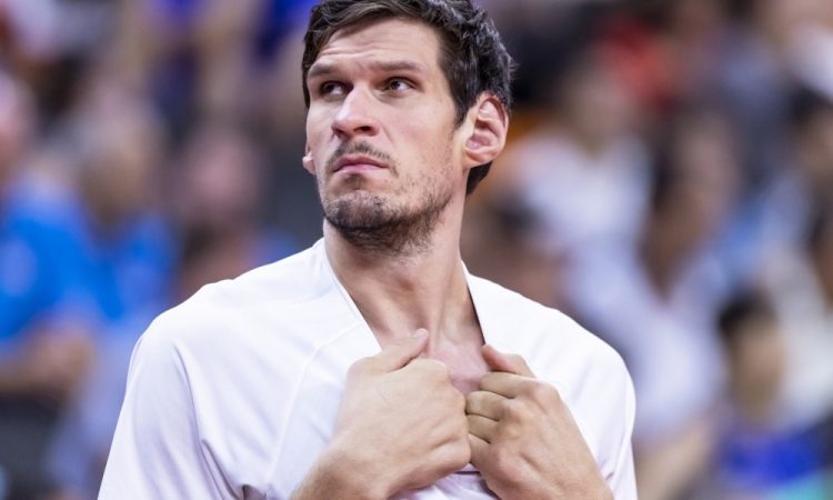 Boban Marjanović podpisal pogodbo s Fenerbahčejem