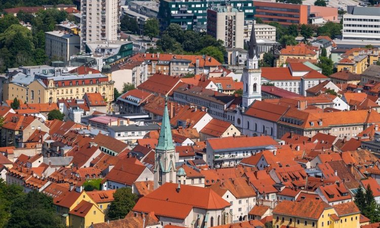 Mineva 30 let od sprejetja ključnega zakona o ustanovitvi novih občin