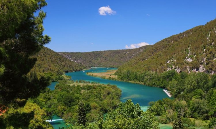 Krka bo v petek poplavljala obsežneje kot običajno