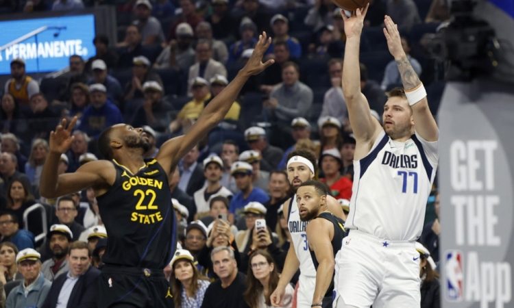 Luka Dončić po krajšem prisilnem počitku znova trenira
