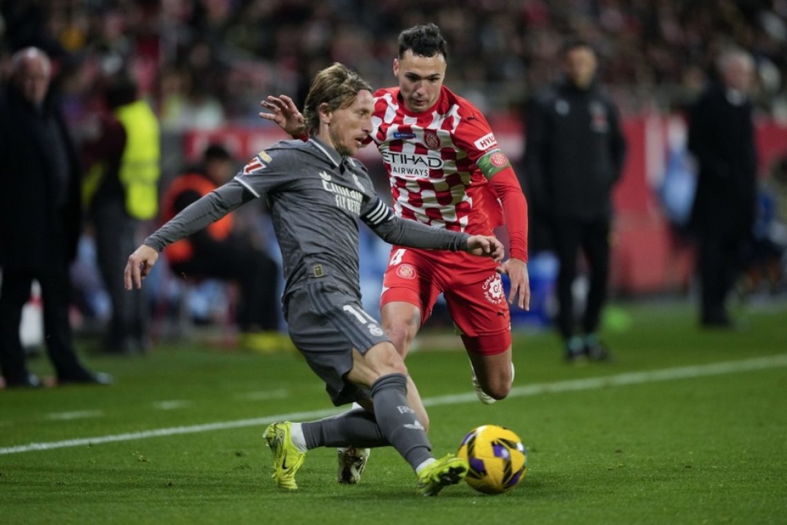 Real do gladke zmage pri Gironi, Barca zapravila zmago