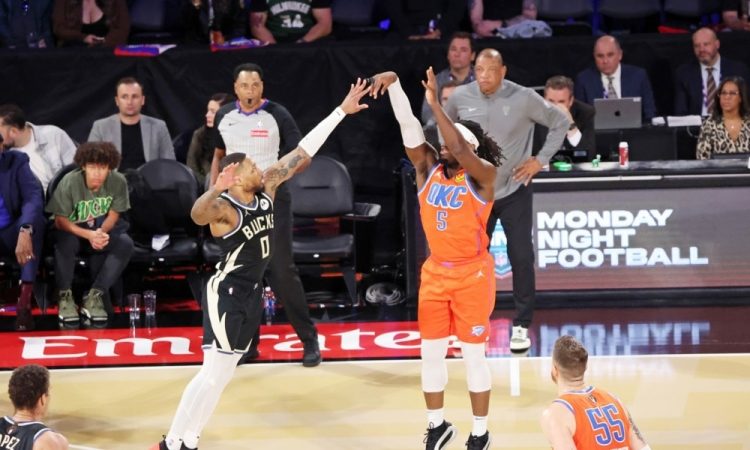 Oklahoma za 15. zaporedno zmago boljša od prvakov NBA
