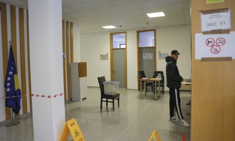  Evropska unija vzpostavila opazovalno misijo za nadzor volitev na Kosovu