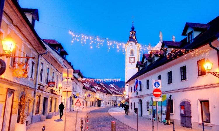 Več turistov in nočitev v Kamniku v letu 2024
