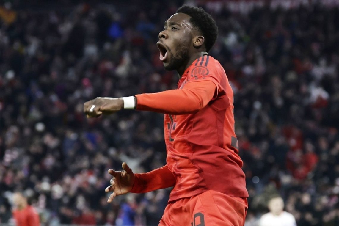Alphonso Davies v dresu Bayerna do 2030
