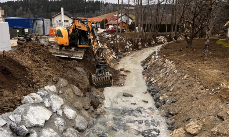Na Koroškem dokončana gradnja mostu v Podgorju in sanacija prepusta čez Potok