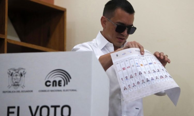 Ekvadorski predsednik razkril obseg trgovine kartelov