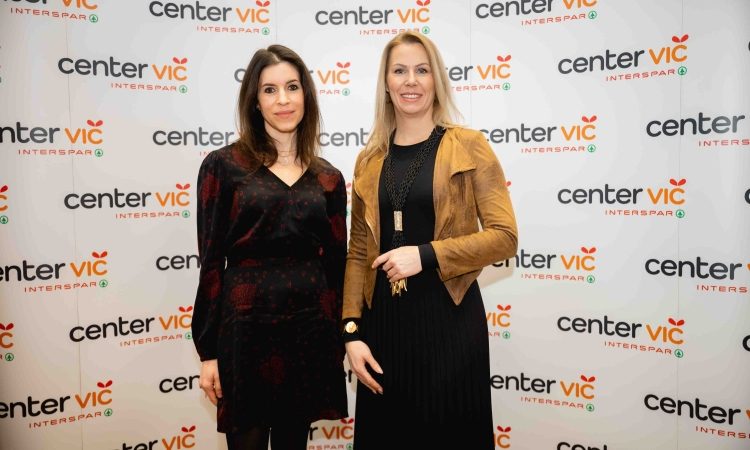 V Centru Vič odprtje razstave čipk umetnice Eve Petrič
