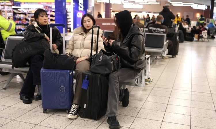 Zaradi požara zaprto londonsko letališče Heathrow