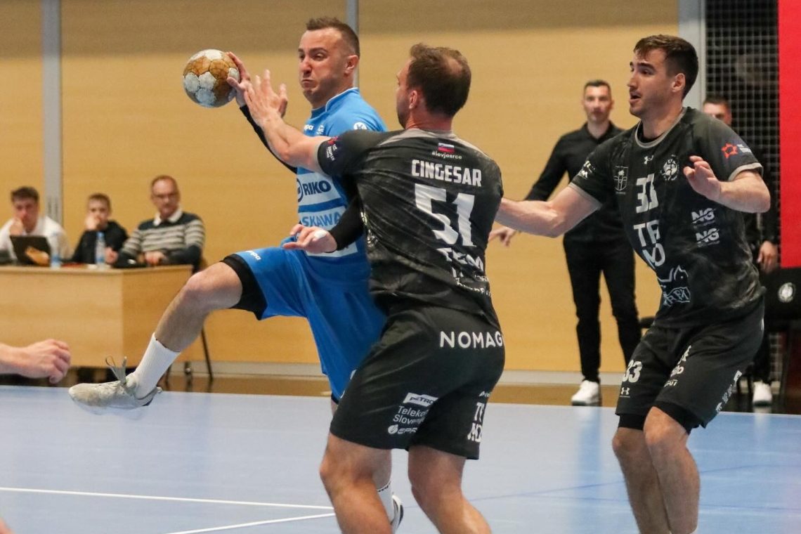  Rokometaši Trima iz Trebnjega so premagali Riko Ribnico s 36:30