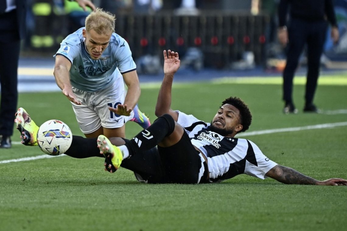 Lazio v končnici tekme do točke proti Juventusu 