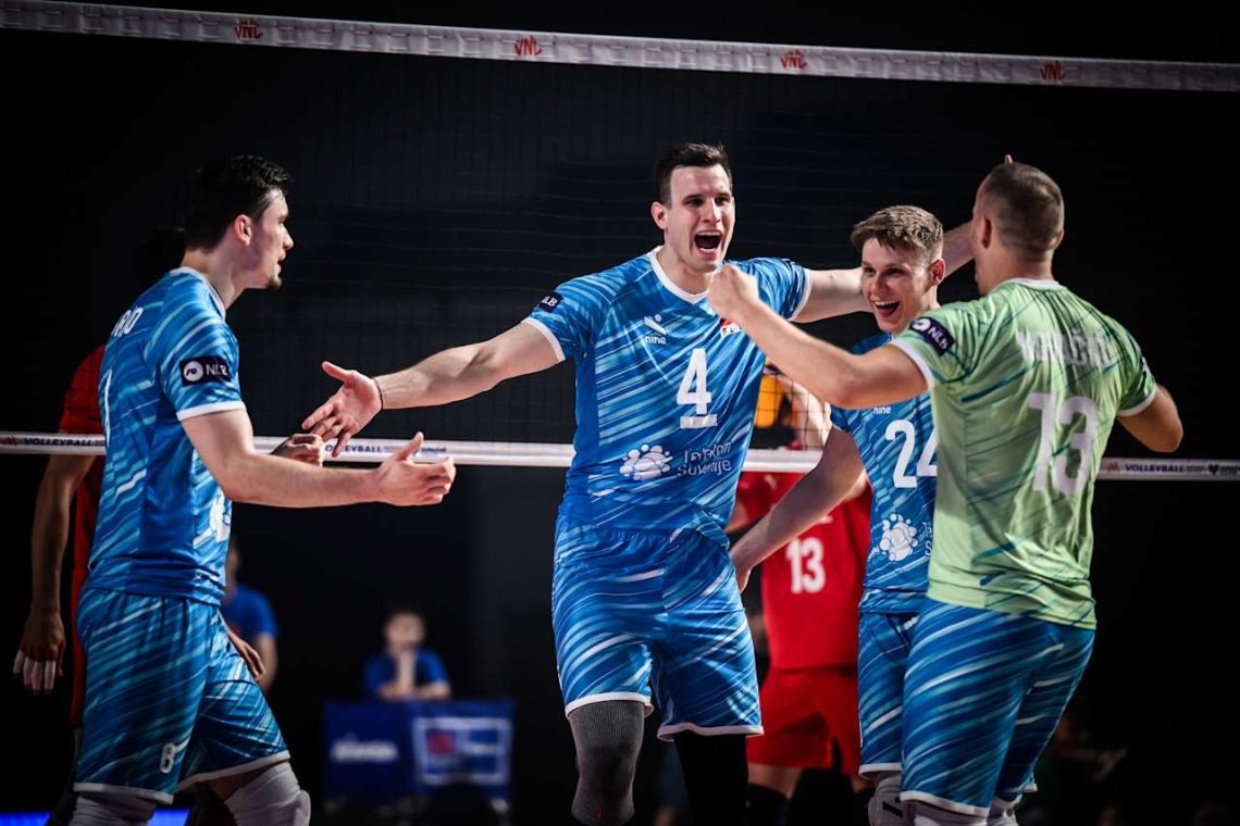 Slovenski odbojkarji tudi v okrnjeni zasedbi brez težav čez Turke