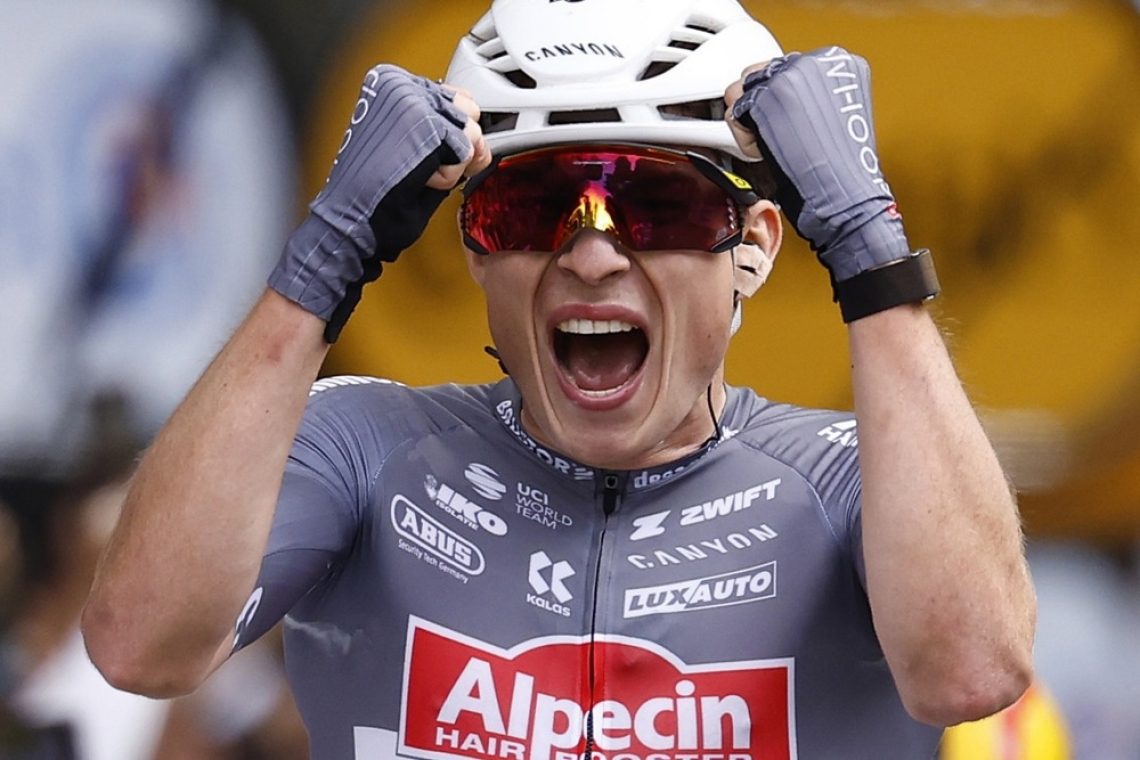 Prvi v rumenem Philipsen, Roglič in Evenepoel izgubila v vetru