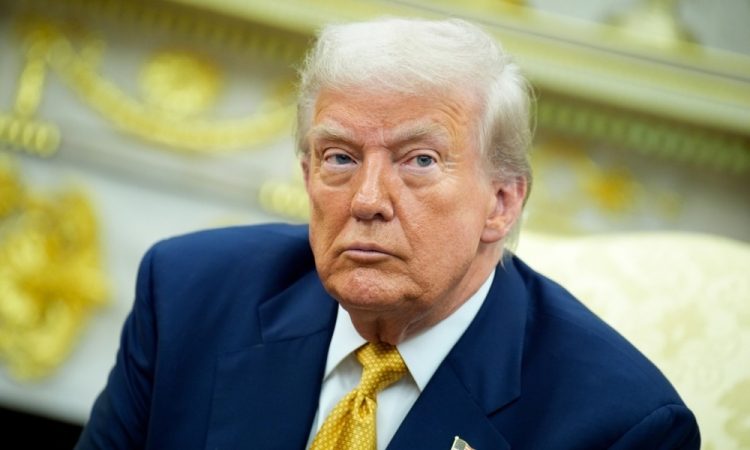 Trumpova podpora med Američani v zadnji Gallupovi anketi najnižja v drugem mandatu