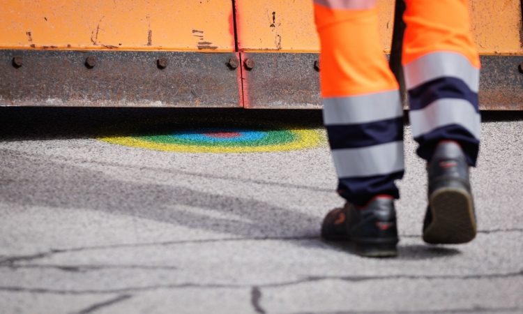 Dostop do železniške postaje v Ljubljani z Vilharjeve danes onemogočen