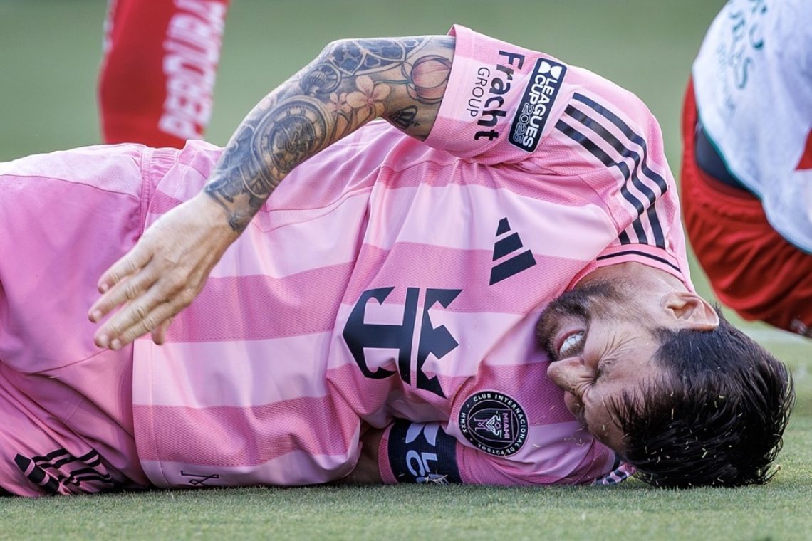 Lionel Messi je odšepal z igrišča ob zmagi Miamija