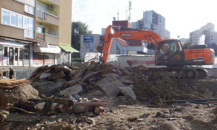 Obnova Cankarjeve ceste v polnem teku, obiskovalce vabijo s posebnimi ugodnostmi