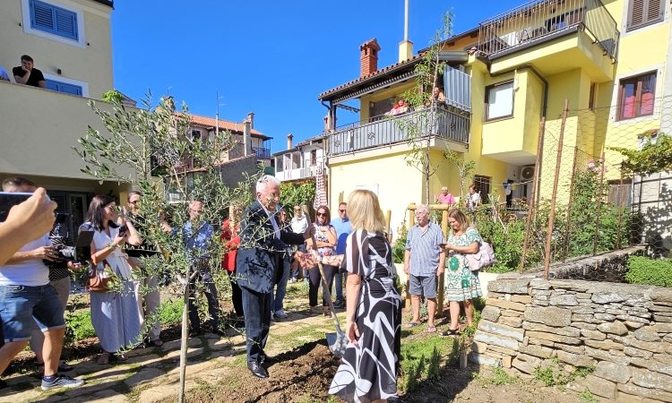 Projekt ZeleNatura prinesel nov zeleni kotiček v Izoli