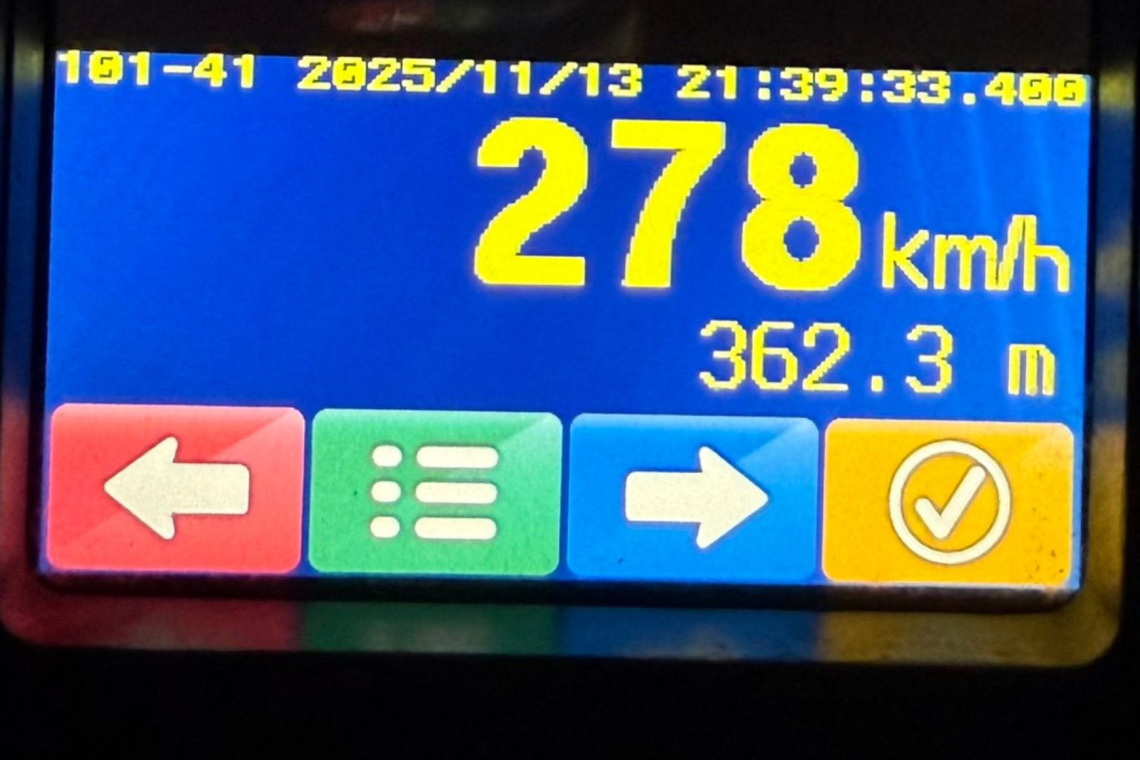 Na gorenjski avtocesti ustavili voznika pri 278 kilometrih na uro