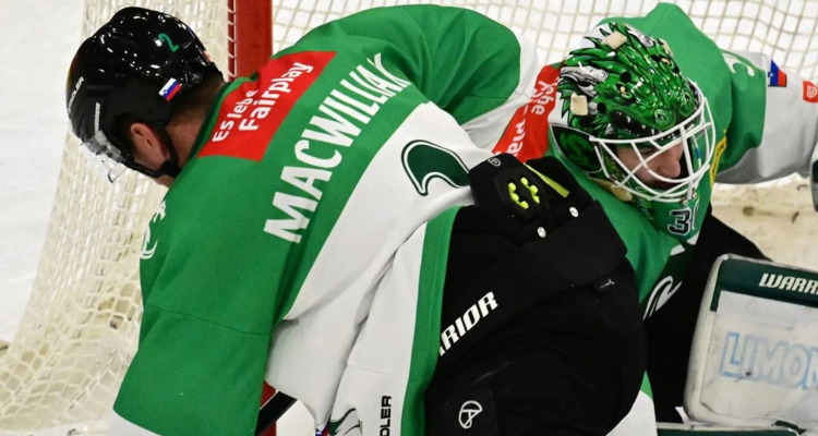 Hokejisti Olimpije Ljubljane so v gosteh izgubili z ekipo Black Wings Linz z 2:4 