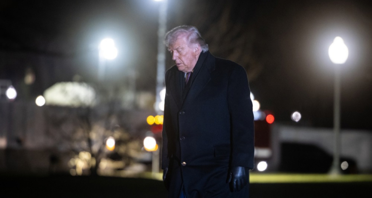 Trump z novo tožbo nad banko JP Morgan Chase, zagrozil tudi New York Timesu