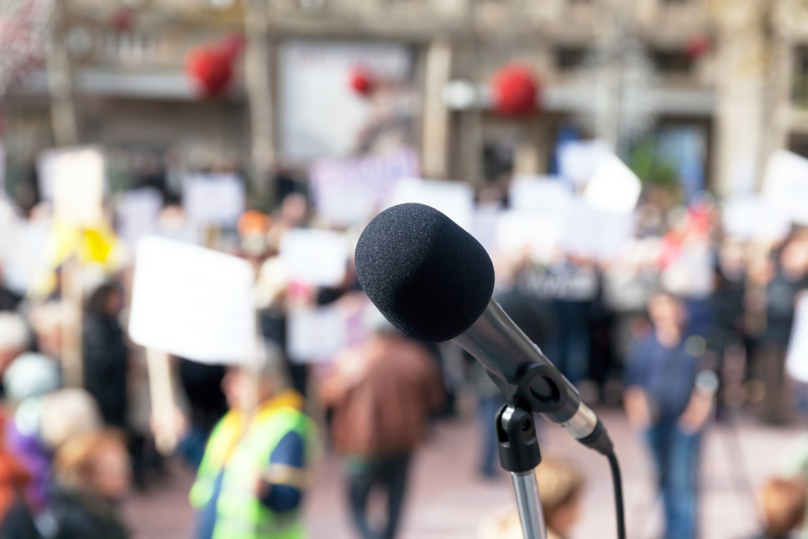 Romskem društvu dovolj prekipelo, napovedujejo shod proti rubežem socialne pomoči