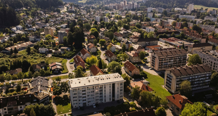 V Velenju z različnimi spodbudami mladim pomagajo do prvega doma