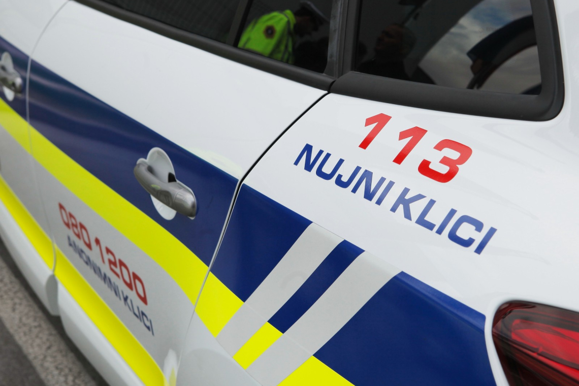 V prometni nesreči v Spodnji Ščavnici umrl voznik osebnega avtomobila