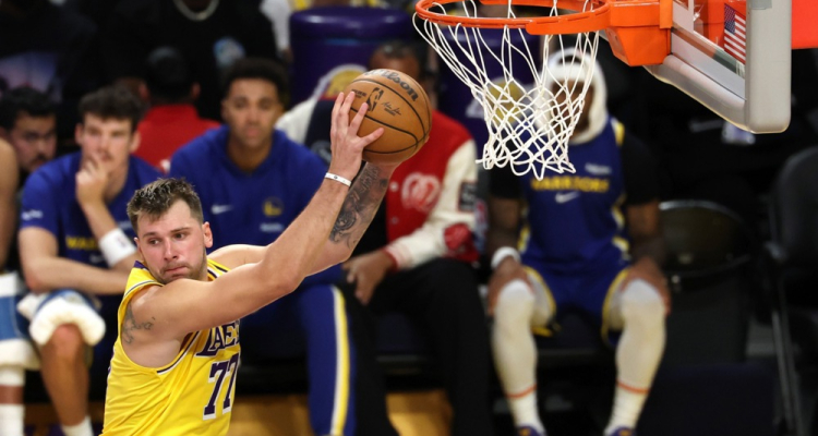 Luka Dončić igralec meseca na zahodu