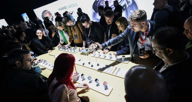 Huawei ure omogočajo plačevanje brez telefona
